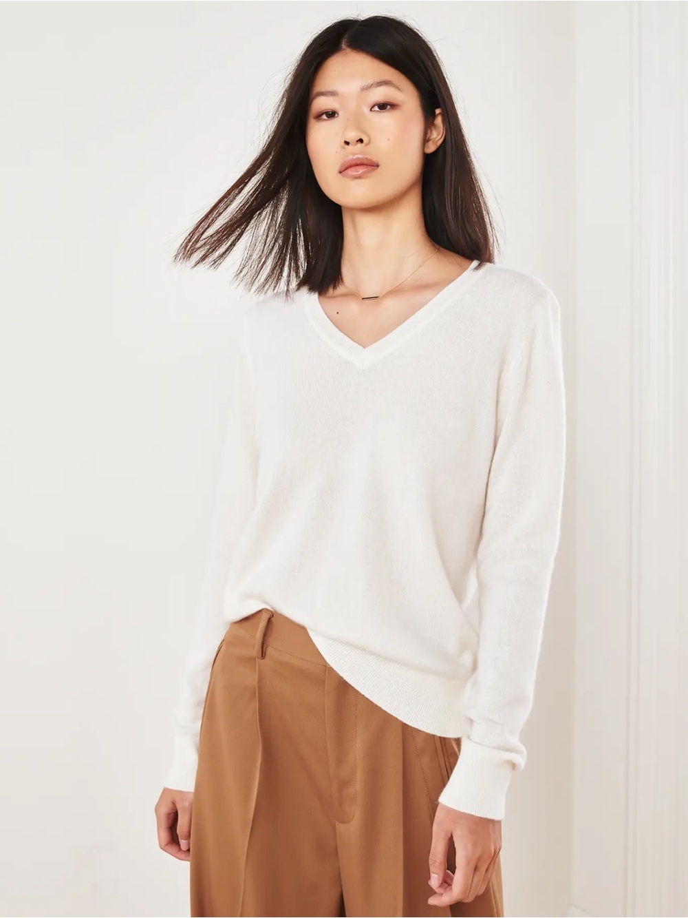Quince 100% Mongolian CashmerWomen's Cream V-Neck Sweater Ivory NWT Medium